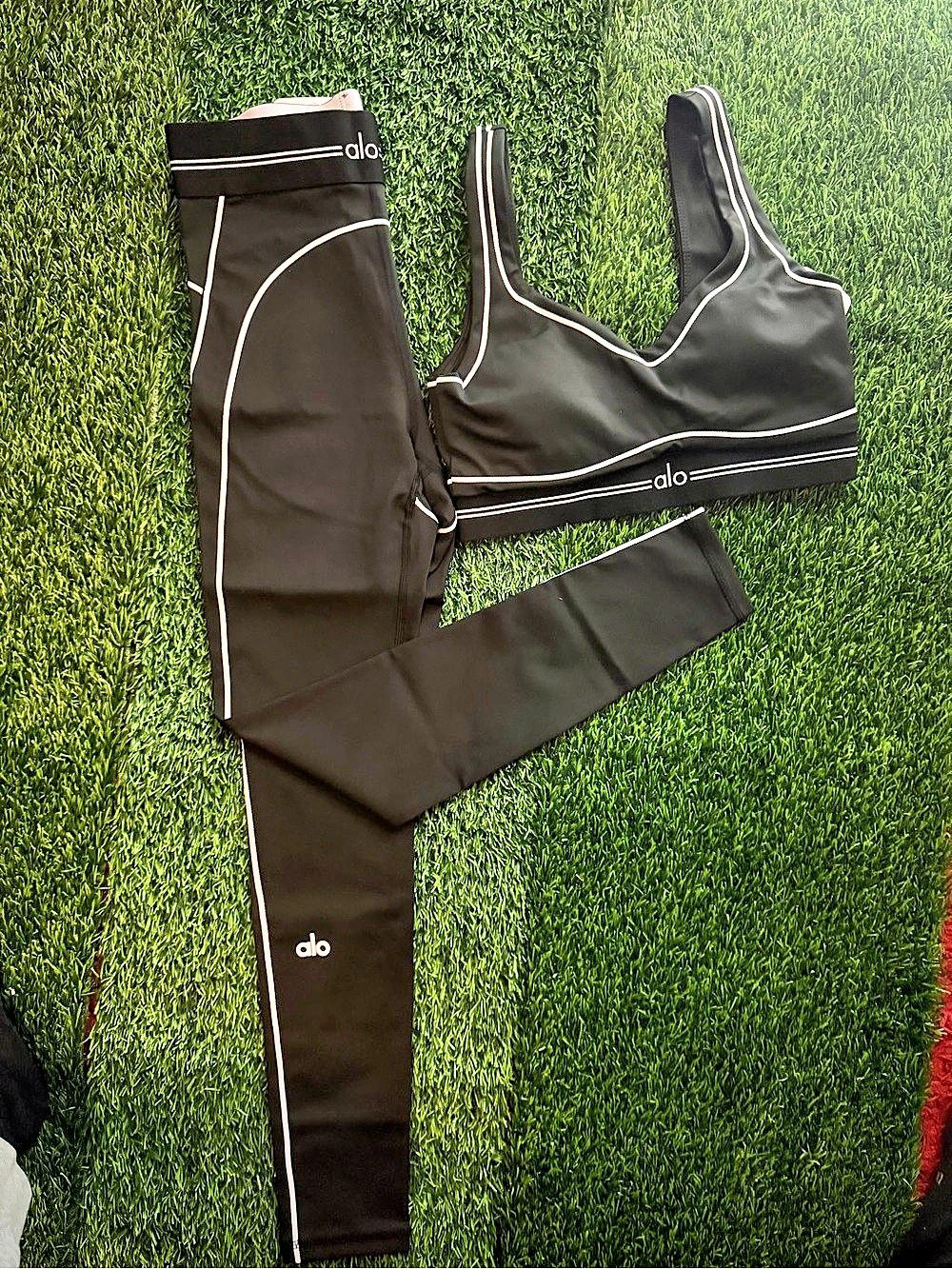 alo Black Athletic Set Like New